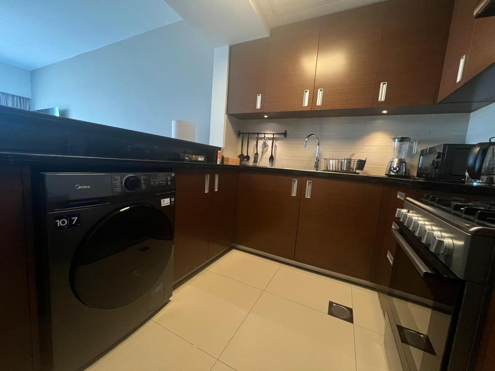 Dinar Home Abu Dabi Exterior foto